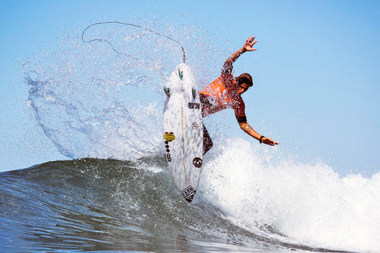 Thiago Camarao Wins 2015 Oakley Pro Trials